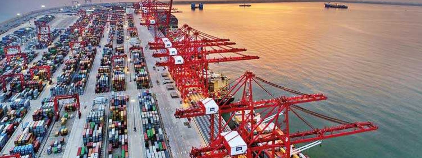 East Container Terminal Receives New Cranes